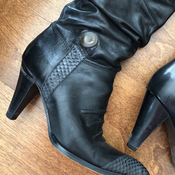 High heeled boots - Picture 3 of 5